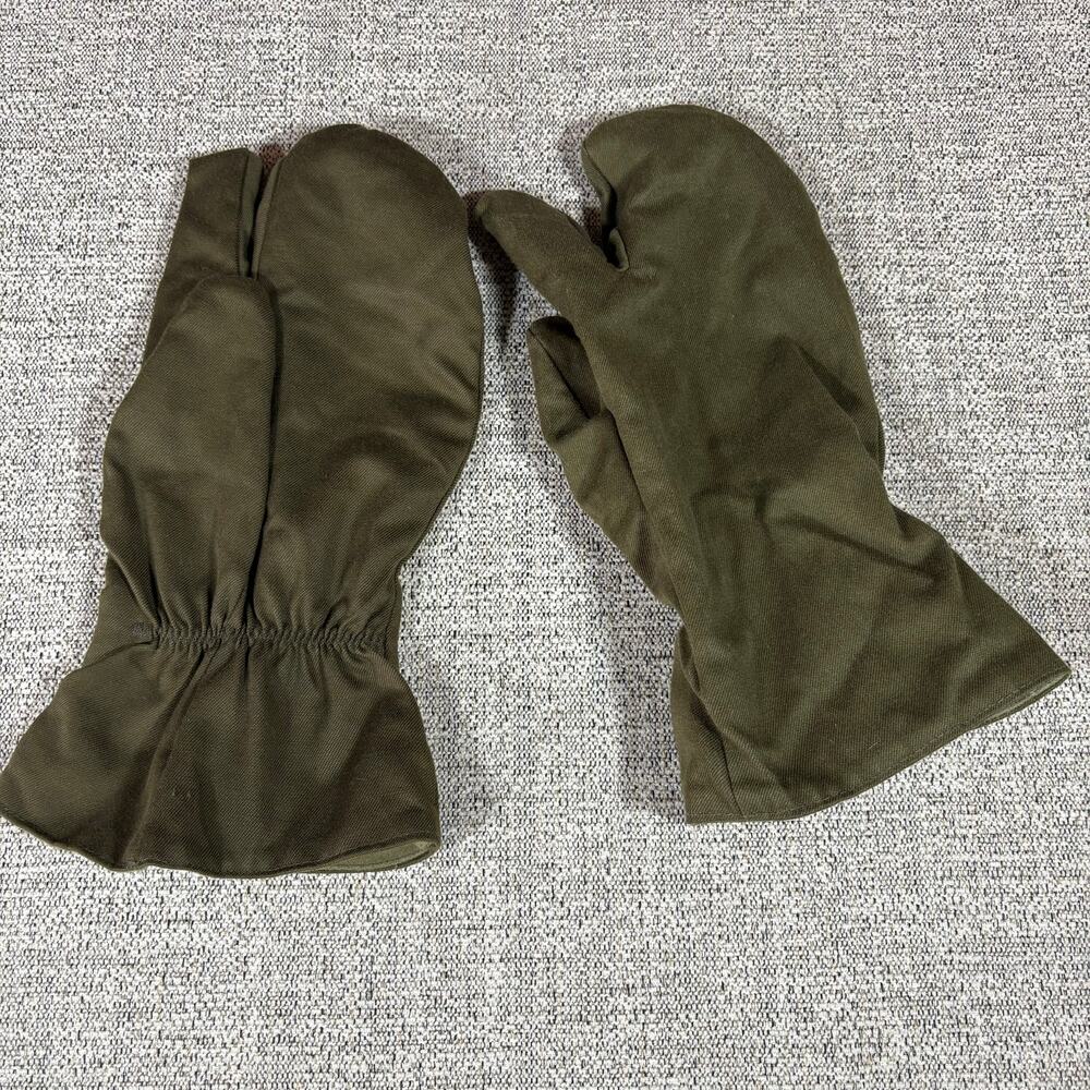 Vintage 1994 Vincent Hegedus Dulovce Mens Army Green Glove Mitten